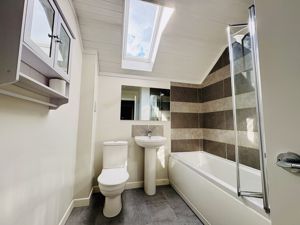Bathroom - click for photo gallery